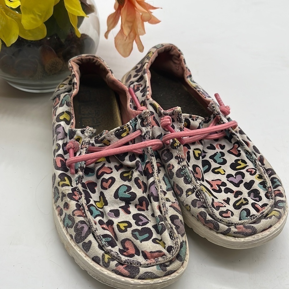 Hey Dude Wendy Youth White Leopard Sz K13. SNK1242C